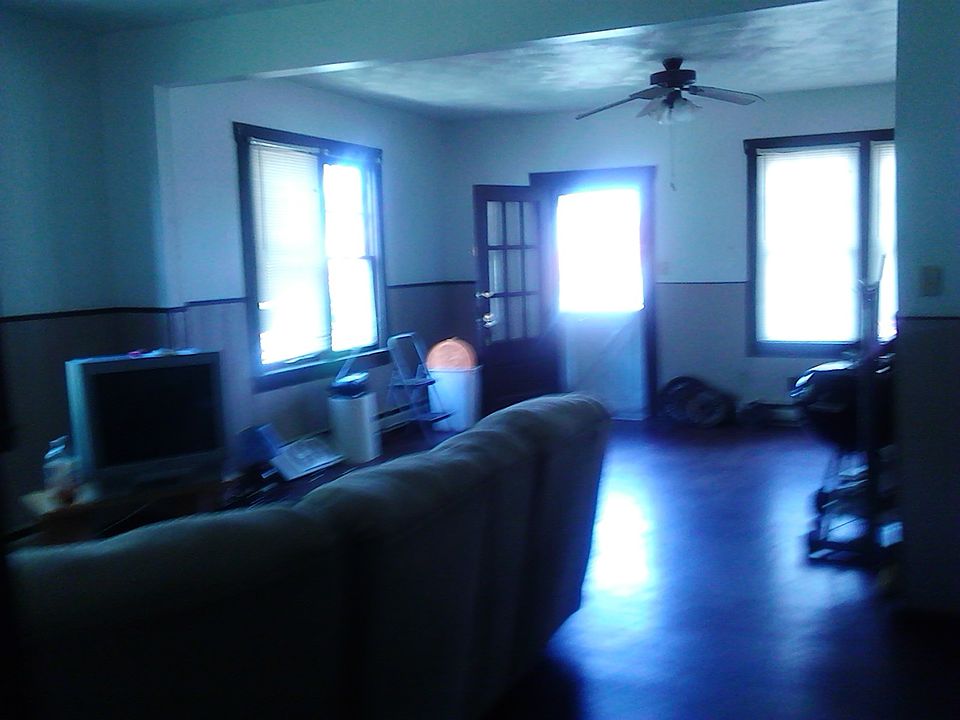 1st image of 123 N 18th St