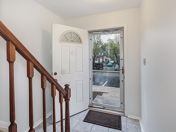 5th image of 1851 Sharwood Pl