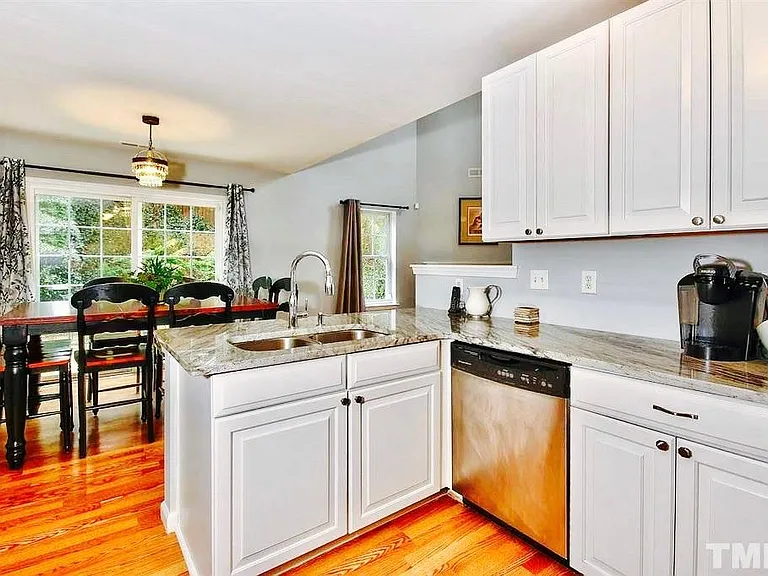9129 Colony Village Ln — Photo 5