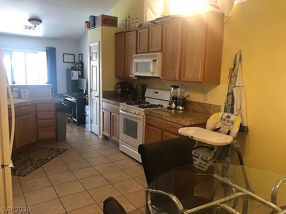 4th image of 8072 W Villa Rosarito St