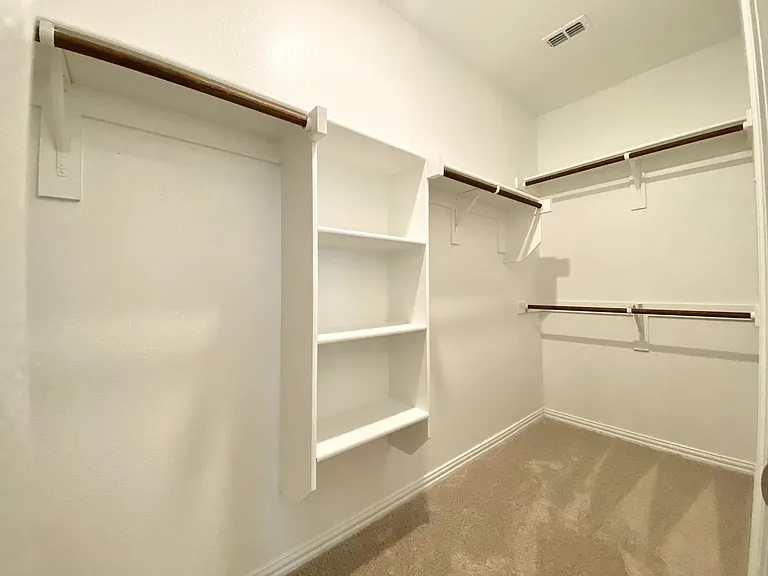 1201 Sassafras Dr — Photo 22