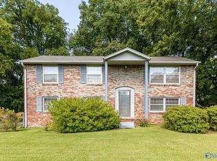 409 Quietdale Dr NE, Huntsville, AL 35811