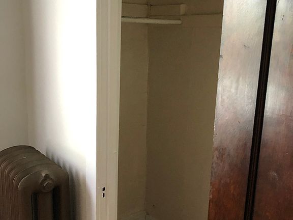 5th image of 4101-07 W Belmont Ave #3-3148