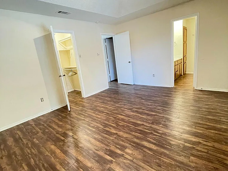 428 Arnold Ave — Photo 6
