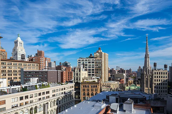 Sold by Dolly Lenz Real Estate LLC | media 42