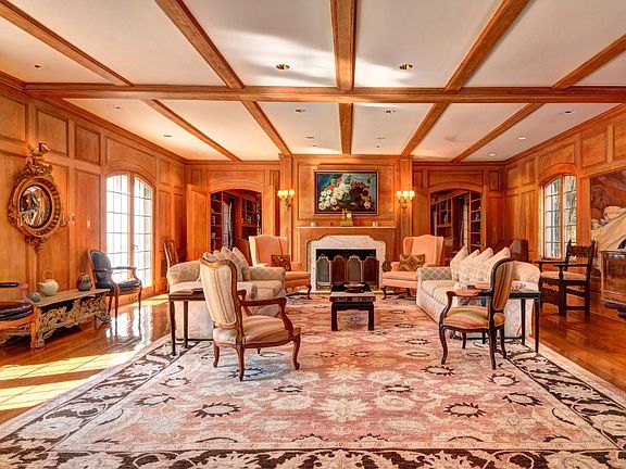 4th image of 23 Hedges Ln