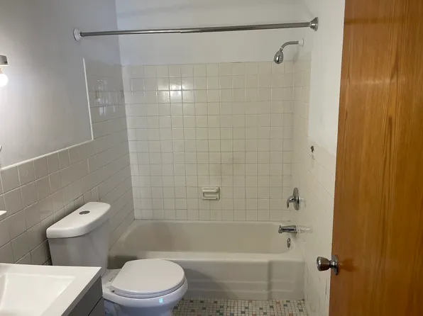 5749 33rd Ave S, Minneapolis, MN