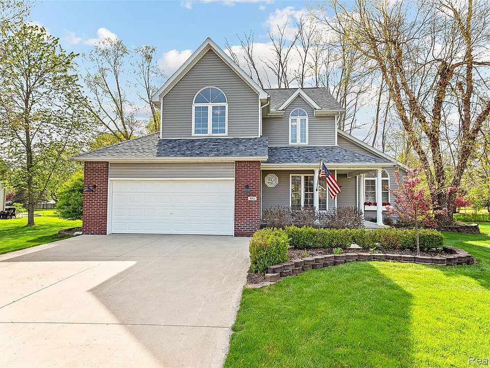 1st image of 882 Fedora Dr
