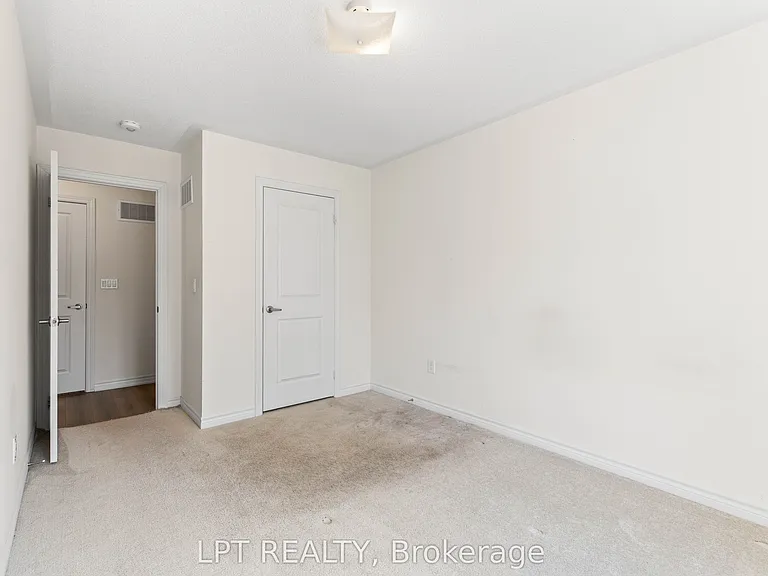110 Grew Blvd #Townhouse 05 — Photo 23
