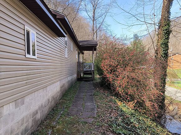 5th image of 277 Dupont Rd