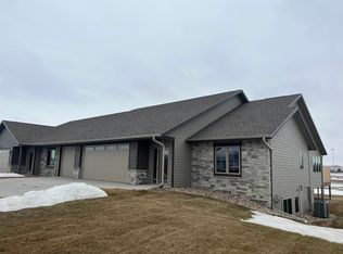 1900 Dakota St, Yankton, SD 57078