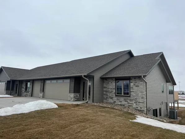 1900 Dakota St, Yankton, SD 57078