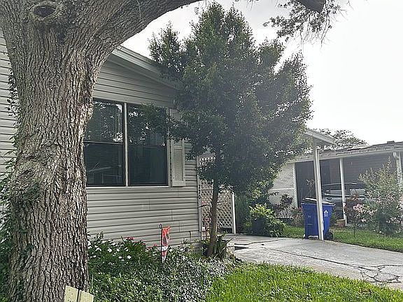 2nd image of 770 London Bridge Rd