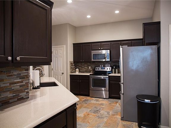 5th image of 116 San Jacinto Dr