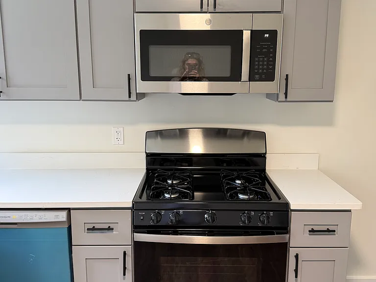 1827 S Champion Ave — Photo 14