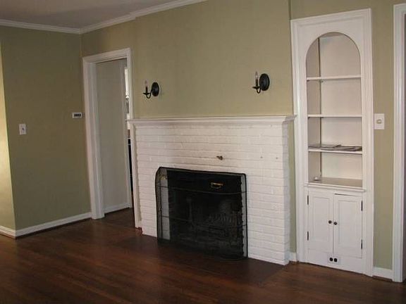 Living Room w/ Fireplace