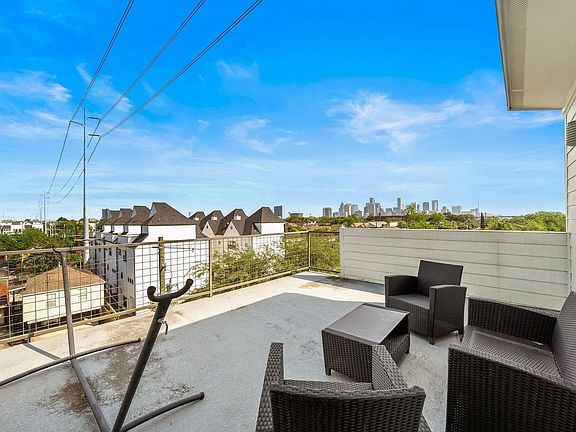 2nd image of 4621 Chartres St