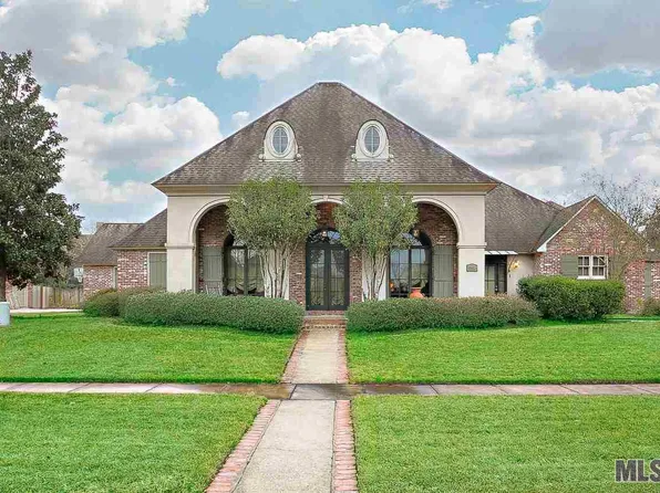 1512 Lichester Dr, Baton Rouge, LA 70810