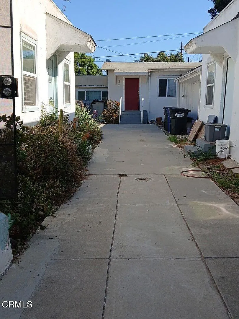 2 bed, 2318 sqft, $2,495 — Photo 1