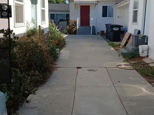 235 E Warner St, Ventura, CA 93001