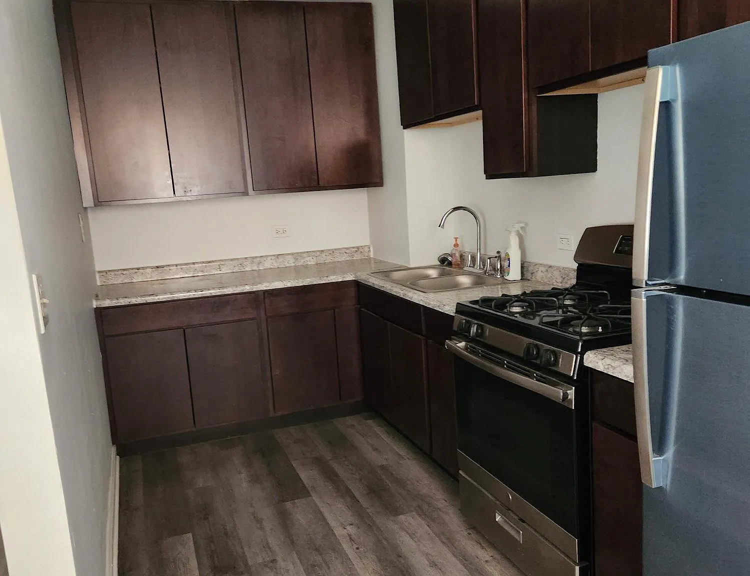 Everett Apartments — Photo 2