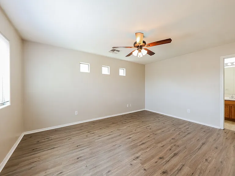 7222 S 37th Dr — Photo 10
