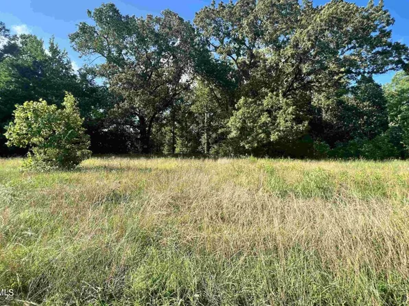 3059 Farm Rd #6, Bullock, NC 27507
