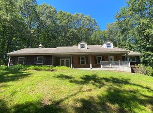158 Hazel Plain Rd, Woodbury, CT 06798