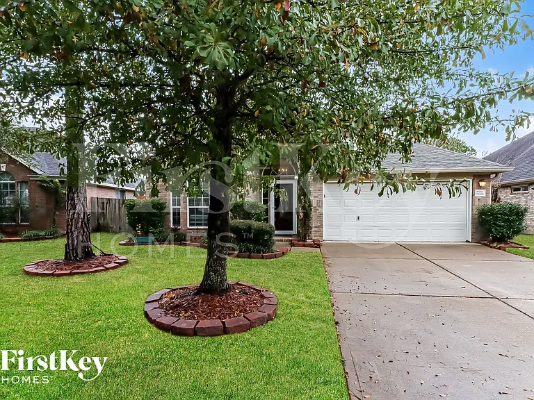 11026 Seminole Spring Ln — Photo 2