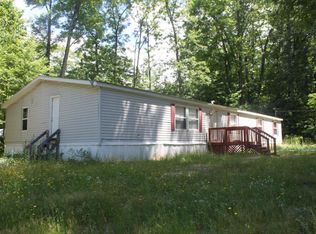 6522 E Spruce St, Fountain, MI 49410