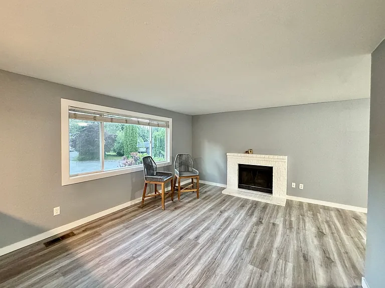 916 207th Pl SE #A — Photo 6