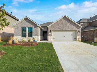 10517 Autumn Leaves Ln, Aubrey, TX 76227
