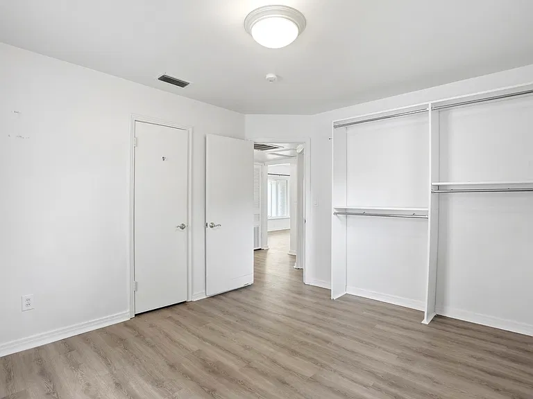 4004 W Watrous Ave — Photo 9