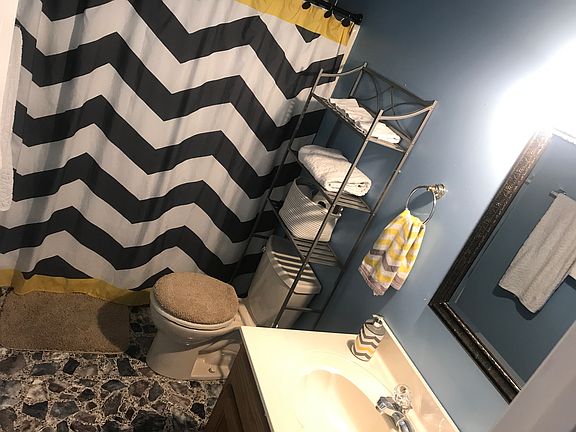 Main Floor Spare Bathroom 