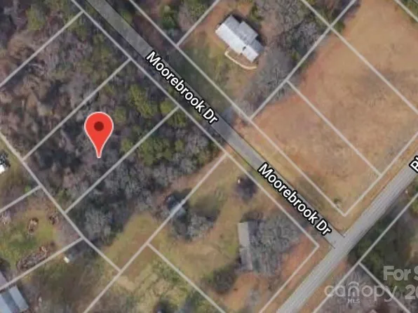 1010 Moorebrook Dr, Charlotte, NC 28214