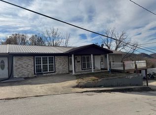 809 Lincoln Ave, Jackson, KY 41339