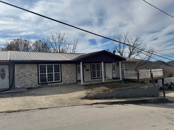 809 Lincoln Ave, Jackson, KY 41339