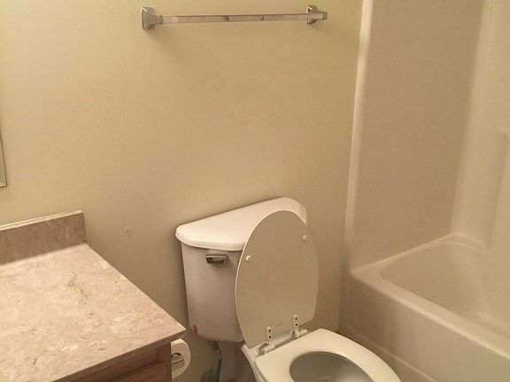 5th image of 7255 Bradford Ct