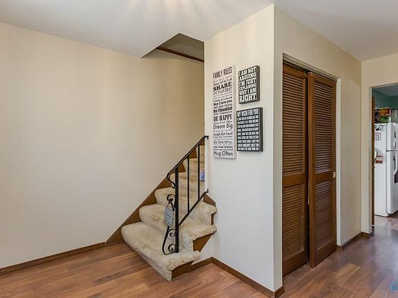 3rd image of 6137 Dellwood Dr