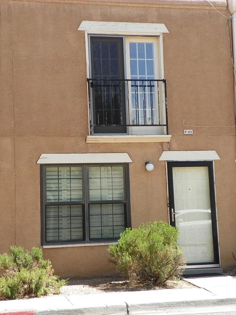 Lafayette Place Condominiums — Photo 3