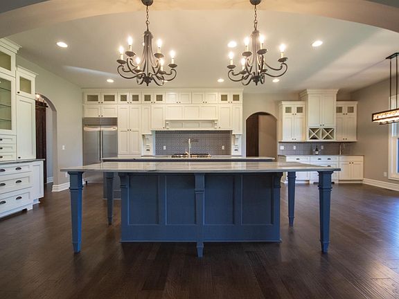 4th image of 5280 Waterfall Ln #2