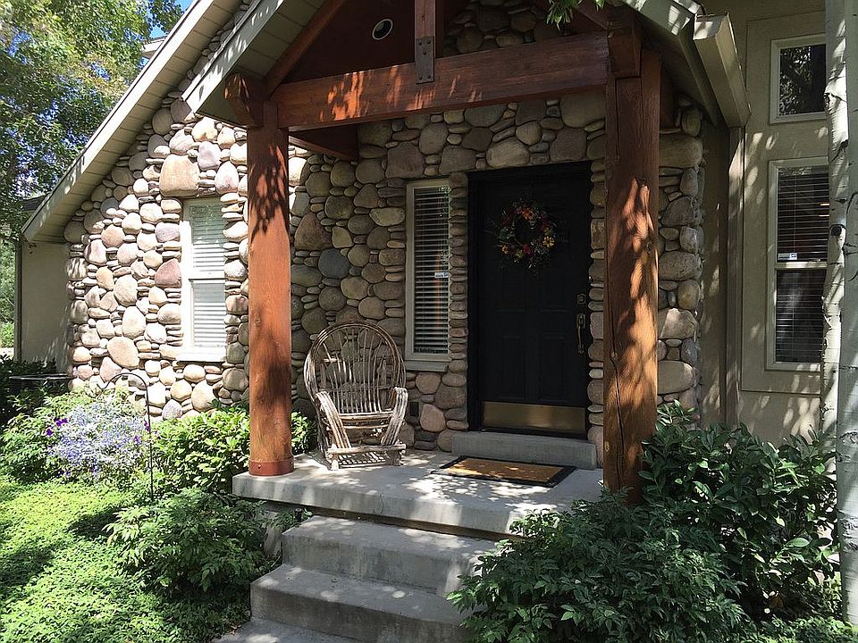 Park City style 3 Bdrm condo