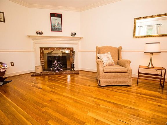 2nd image of 9615 Peppertree Dr
