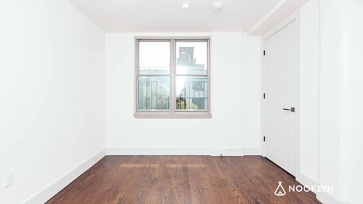Rented by Nooklyn NYC LLC | media 24