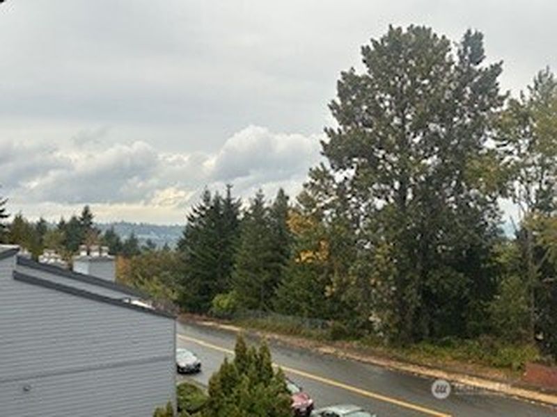 2nd image of 2617 NE 4th Street #134