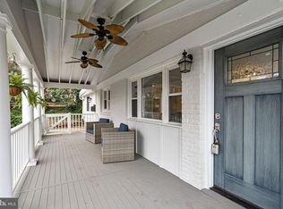 2817 James Dr, Alexandria, VA 22303