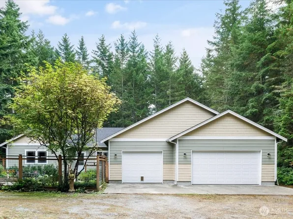 125 Parker Woods Lane, Coupeville, WA 98239