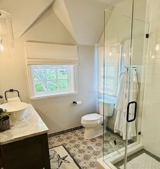 530 Hawthorn Rd — Photo 16