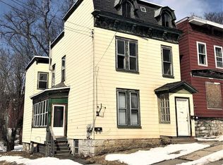 14 William St, Amsterdam, NY 12010