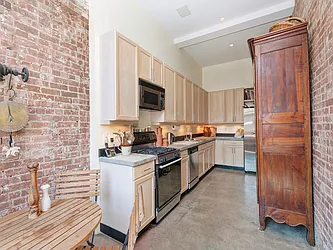 Rented by Sotheby's International Realty